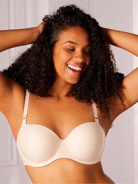 Victoria’s Secret Body by Victoria 38D Cream Convertible Strapless Bra